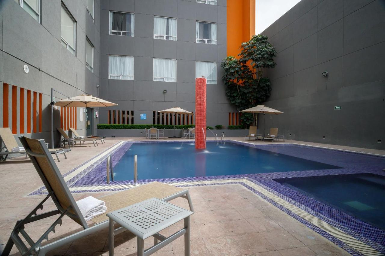 Real Inn โทร์เรออน ภายนอก รูปภาพ