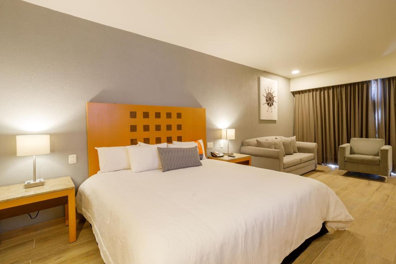 Real Inn โทร์เรออน ภายนอก รูปภาพ